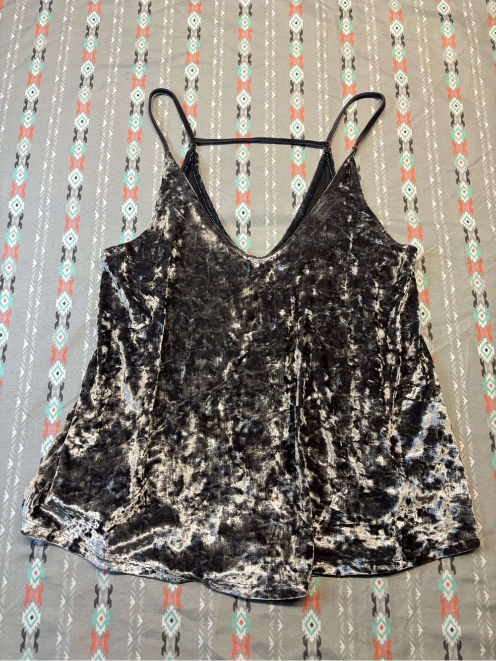 🍄American Eagle Outfitters Crushed Velvet Black-Silver Cami Tank